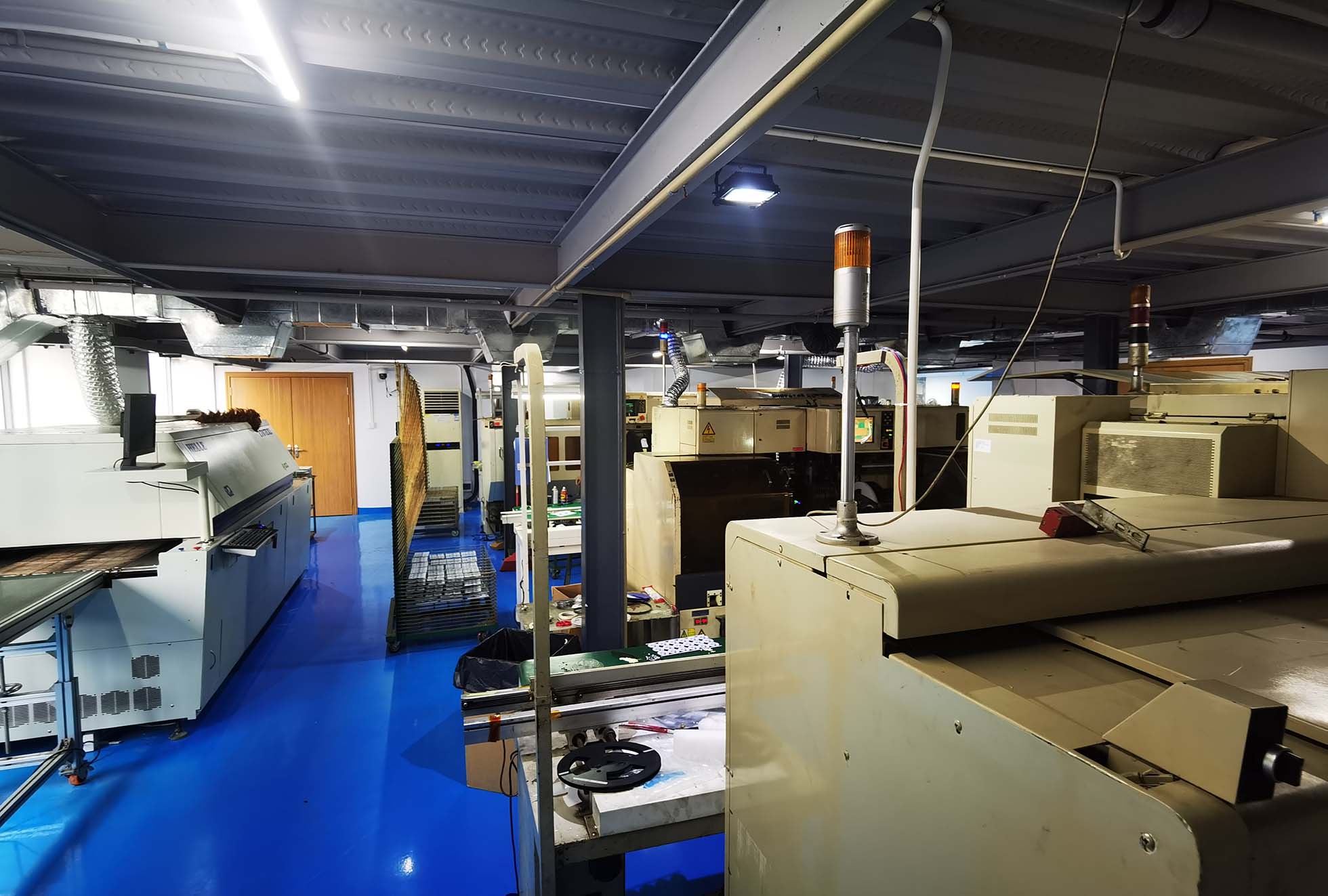 人生就是博官网中山分厂自动化出产车间